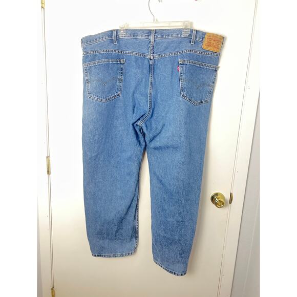Levi’s 550 Relaxed Fit Jeans in Men’s size W50 L30 - Picture 2 of 6